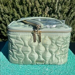 Conair® Train Case Quilt 2pc Sage Green Cosmetic Bag-brand new/never used.